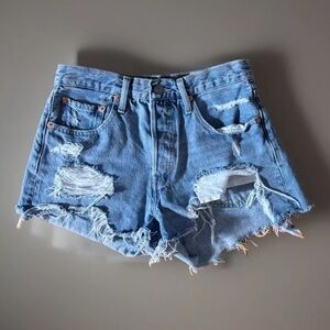 Levi’s 501 26 2” Distressed Denim Shorts Jean